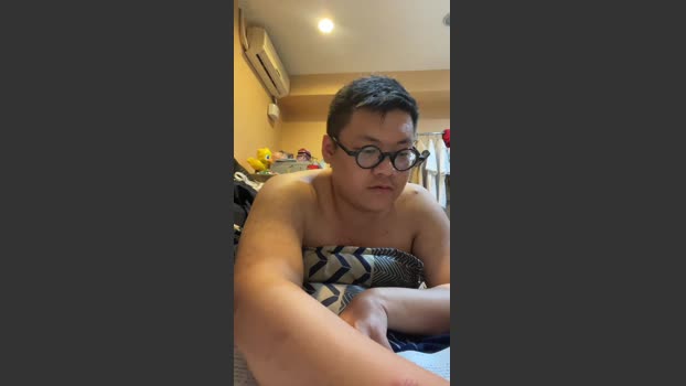 xuan04291005 fingering Webcam SHOW @ Cam4 08-01-2026