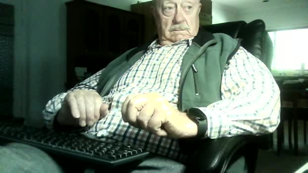 robert_51xx suck Webcam SHOW @ Cam4 10-01-2026