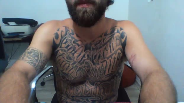 Pau_hot_23cm Download Webcam SHOW @ Cam4 12-01-2026