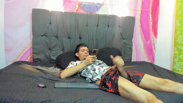 Straight_Guy22 Porn Webcam SHOW @ Cam4 12-01-2026