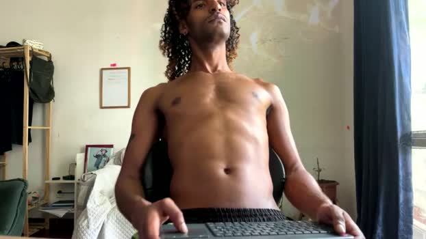 gerson229 yummy Webcam SHOW @ Cam4 12-01-2026