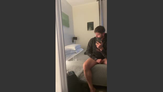 bjbjbj3 show Webcam SHOW @ Cam4 12-01-2026