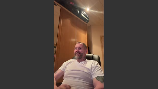Mannfredfick suckcock Webcam SHOW @ Cam4 14-01-2026