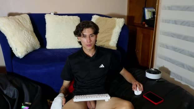 Derekswan fuck Webcam SHOW @ Cam4 15-01-2026