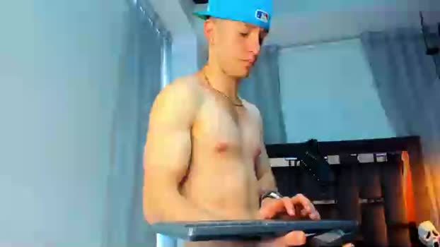 HunterHeat_ Pretty Webcam SHOW @ Cam4 14-01-2026