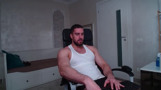 IvanHyde fuckme Webcam SHOW @ Cam4 15-01-2026
