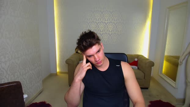 MaxKaidenn show Webcam SHOW @ Cam4 15-01-2026