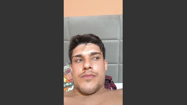 Van_aquino lick Webcam SHOW @ Cam4 14-01-2026