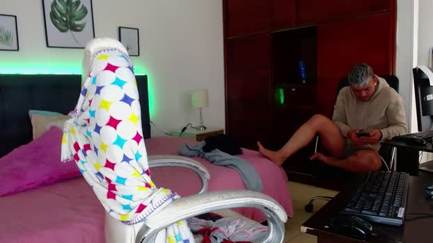 andresnoir_ big Webcam SHOW @ Cam4 15-01-2026