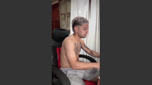 demoniioojoaqu3 playtime Webcam SHOW @ Cam4 15-01-2026