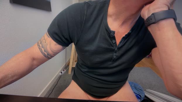 dorsoduro6 fuckass Webcam SHOW @ Cam4 15-01-2026
