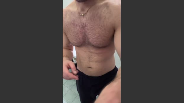giovan2020 bigballs Webcam SHOW @ Cam4 14-01-2026