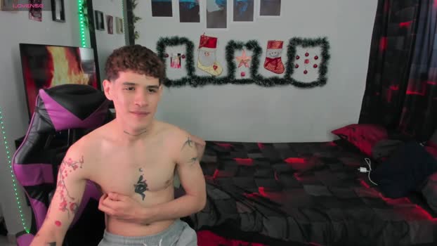 venezuelanguys gay Webcam SHOW @ Cam4 14-01-2026