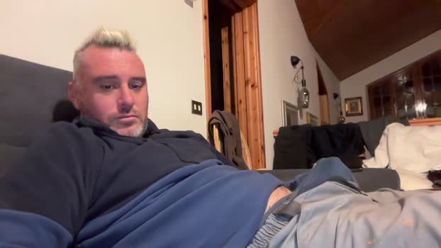 marcovik Cam Webcam SHOW @ Cam4 15-01-2026