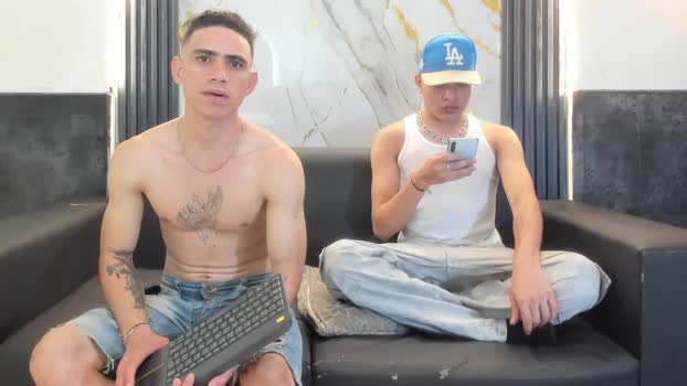 zackwhite_ Show Webcam SHOW @ Cam4 17-01-2026