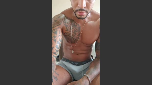 Divino198936 bicurious Webcam SHOW @ Cam4 17-01-2026