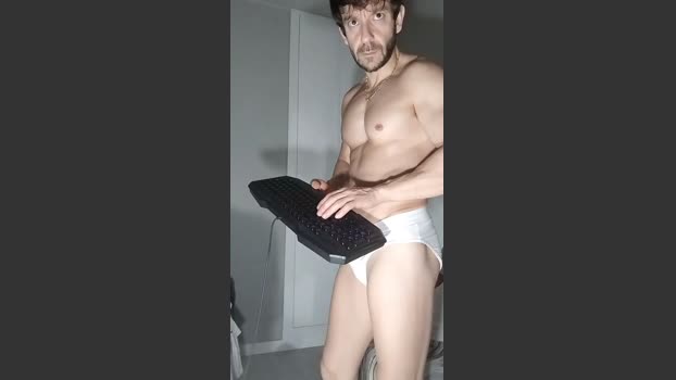 alessandrospain bicurious Webcam SHOW @ Cam4 18-01-2026