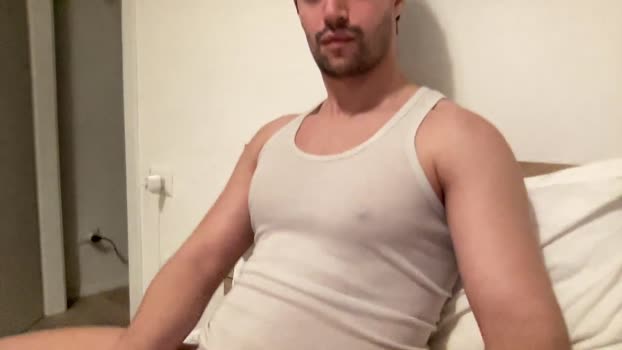 itsmessiah fingering Webcam SHOW @ Cam4 17-01-2026