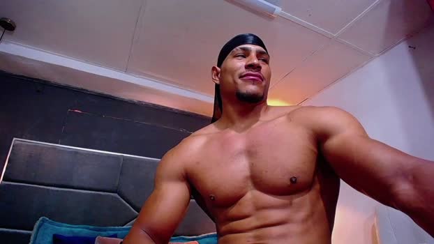 teddyfit_19cm bigballs Webcam SHOW @ Cam4 17-01-2026