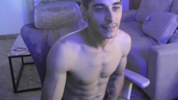 1Davodavo1 fuckface Webcam SHOW @ Cam4 18-01-2026