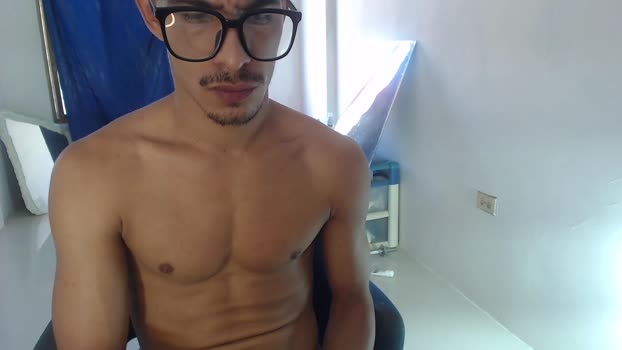 adamthehuman fingers Webcam SHOW @ Cam4 18-01-2026