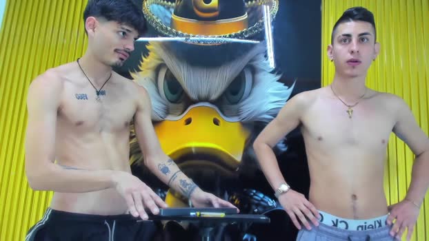 Handsome_boys_ kissing Webcam SHOW @ Cam4 20-01-2026