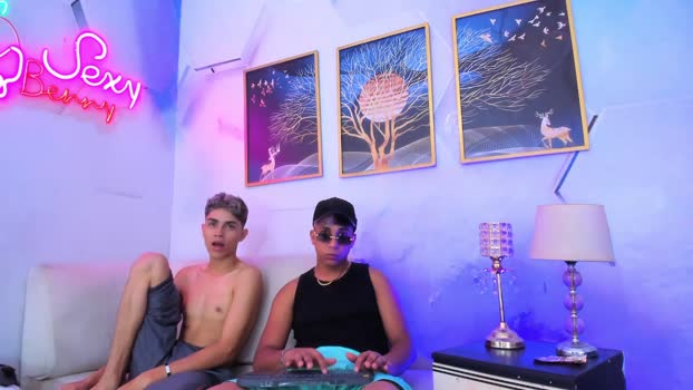Santi_sebas blowjob Webcam SHOW @ Cam4 20-01-2026