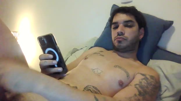tu_guachito cute Webcam SHOW @ Cam4 20-01-2026