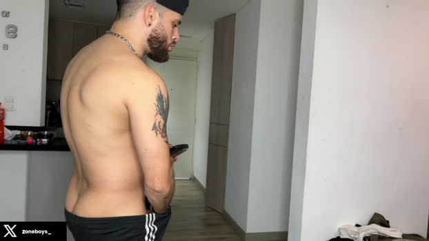 zoneboys_ suck Webcam SHOW @ Cam4 20-01-2026