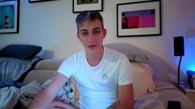 HuGo4K suckshow Webcam SHOW @ Cam4 20-01-2026