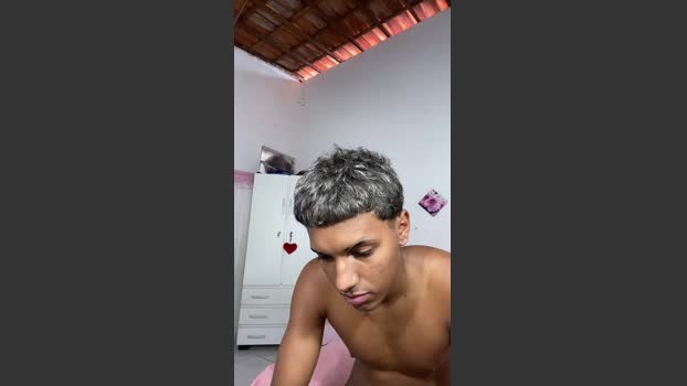 Pauzudo18vini sexykitty Webcam SHOW @ Cam4 21-01-2026