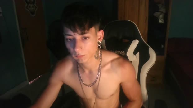 ReyAbsoluto kissing Webcam SHOW @ Cam4 22-01-2026