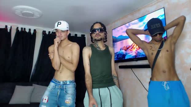 TheWolfpack_1 striptease Webcam SHOW @ Cam4 22-01-2026