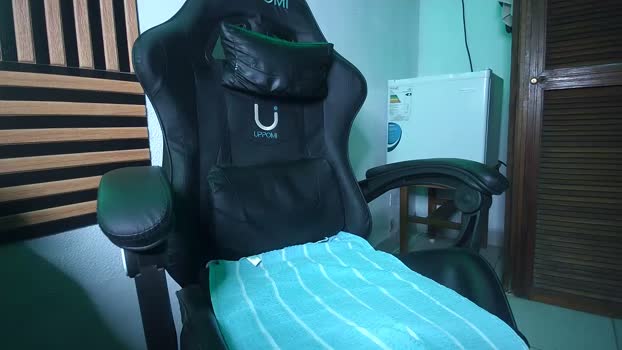 bearvzlat spank Webcam SHOW @ Cam4 23-01-2026