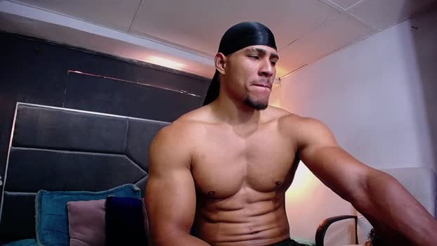 teddyfit_19cm bigload Webcam SHOW @ Cam4 22-01-2026