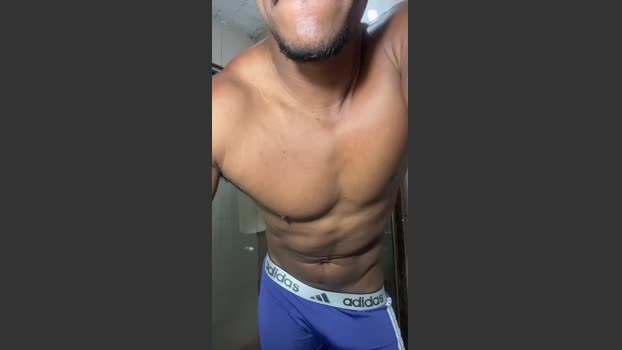 Leandr019cm kissing Webcam SHOW @ Cam4 26-01-2026