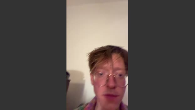 Leanblondboy