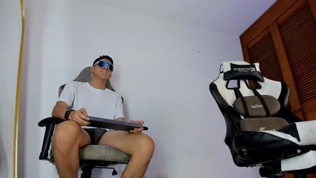 hot_boys4 cute Webcam SHOW @ Cam4 26-01-2026