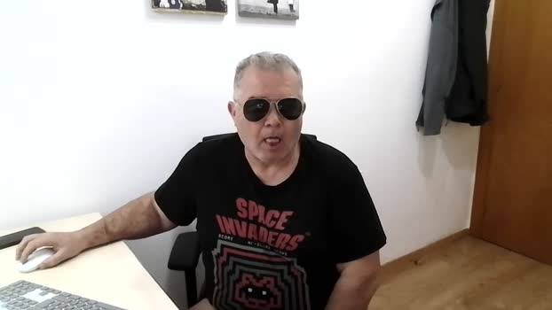pitu68 analtoy Webcam SHOW @ Cam4 28-01-2026