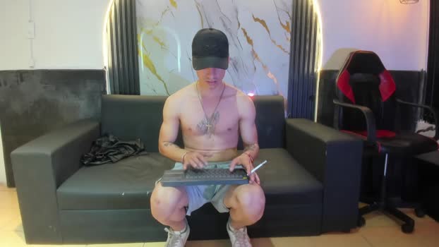 zackwhite_ Topless Webcam SHOW @ Cam4 28-01-2026