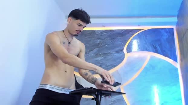 Handsome_boys_ fuckher Webcam SHOW @ Cam4 31-01-2026
