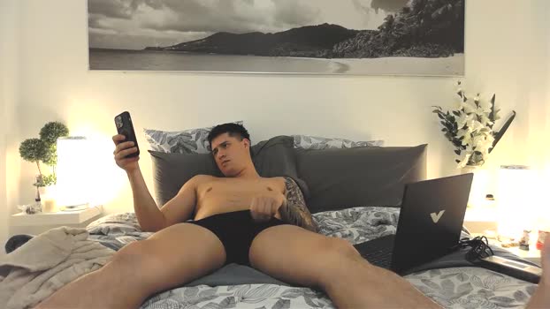 Lucho_24 sexyfeet Webcam SHOW @ Cam4 30-01-2026