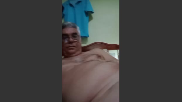 ezepe1 handsome Webcam SHOW @ Cam4 31-01-2026