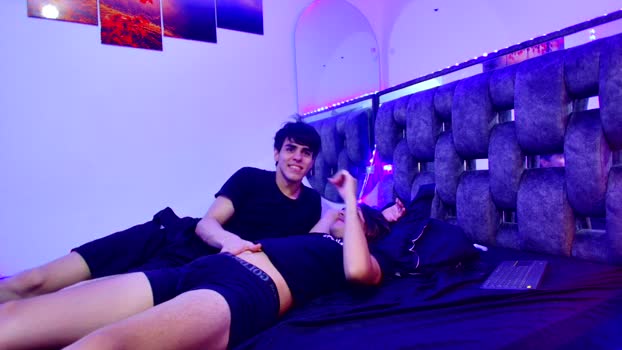 Alex_and_Fabi21 naked Webcam SHOW @ Cam4 01-02-2026
