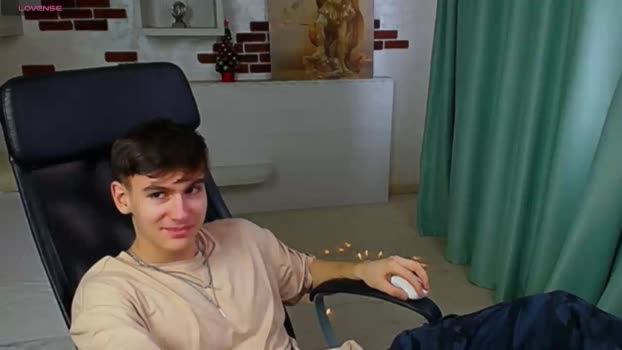 BradyFlint jerkoff Webcam SHOW @ Cam4 01-02-2026