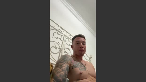 Cristiangonzaa squirt Webcam SHOW @ Cam4 01-02-2026
