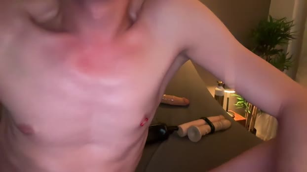 Diaperboy27 suck Webcam SHOW @ Cam4 01-02-2026