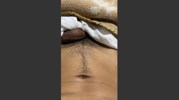 Flacogrues0 fingering Webcam SHOW @ Cam4 01-02-2026