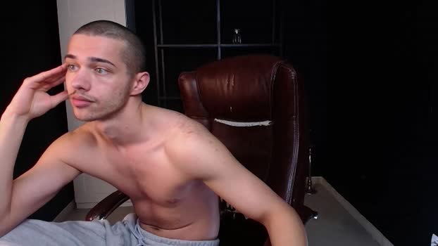 KaydenDrew spank Webcam SHOW @ Cam4 01-02-2026