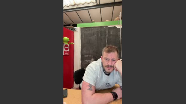 TheSkunk handsome Webcam SHOW @ Cam4 01-02-2026
